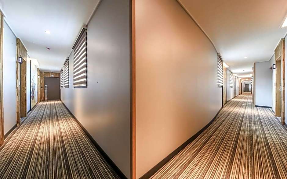 Tongyeong Bridge Hotel