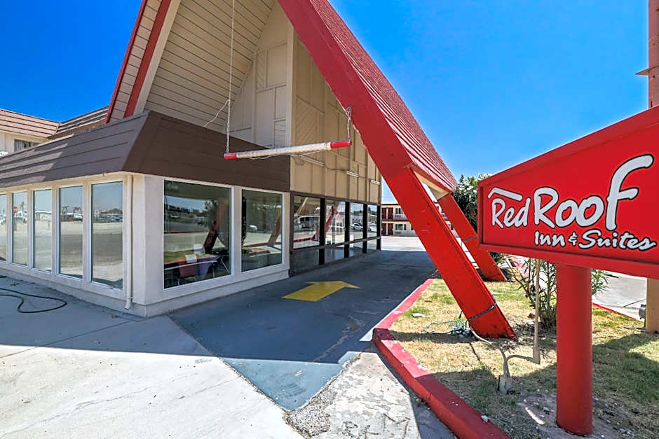 Red Roof Inn Needles