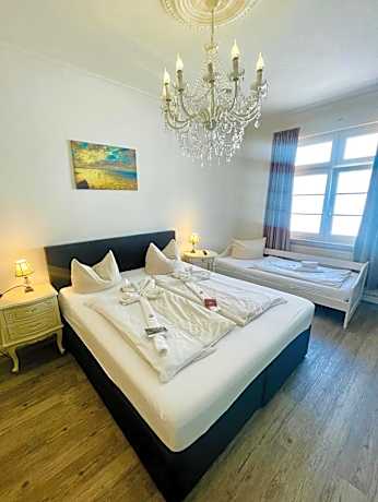 One-Bedroom Apartment - Annex