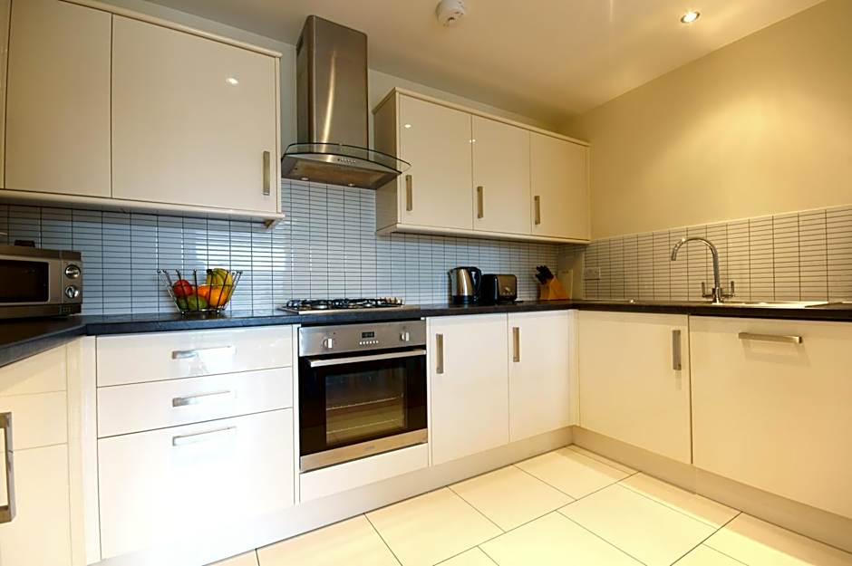 Lodge Drive Serviced Apartments