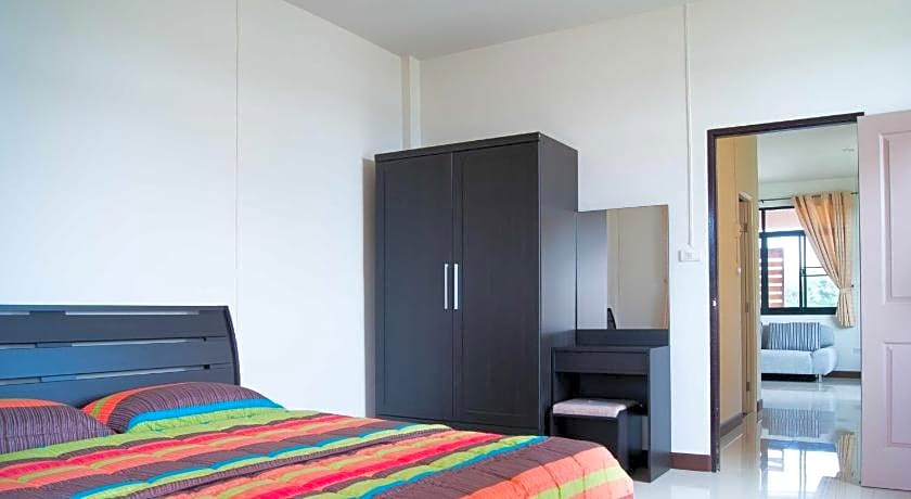 Suporn Lakeview Serviced Apartment & Homestay