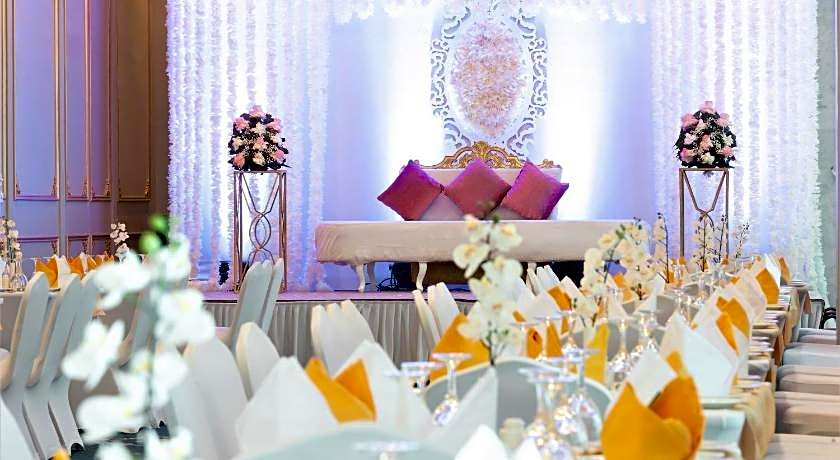 Grand Majestic Hotel