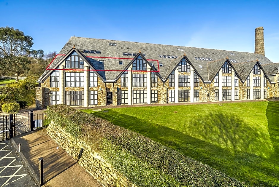 Pochin House Collections