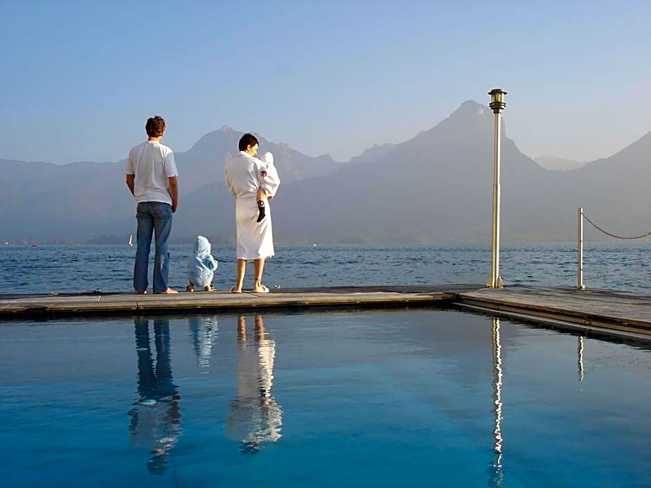 Romantik Residenz (Ferienwohnungen Hotel Im Weissen Rössl) - Dependance