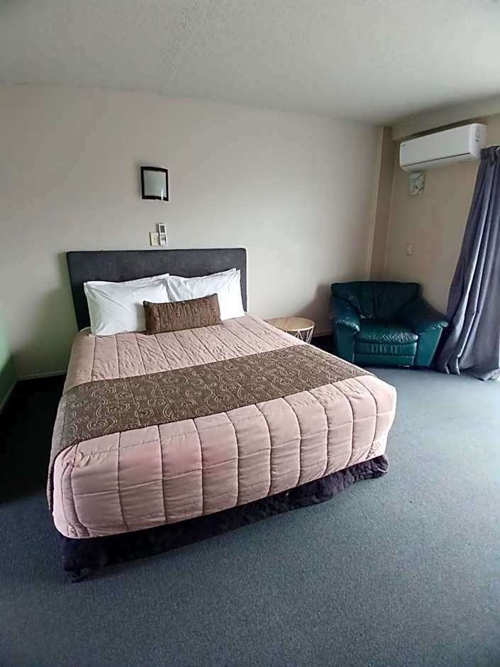 Ambassador Motel