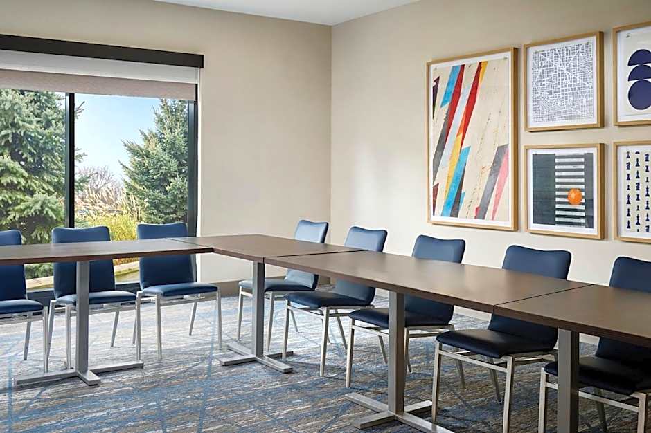 Holiday Inn Express Hamilton Upper James By IHG