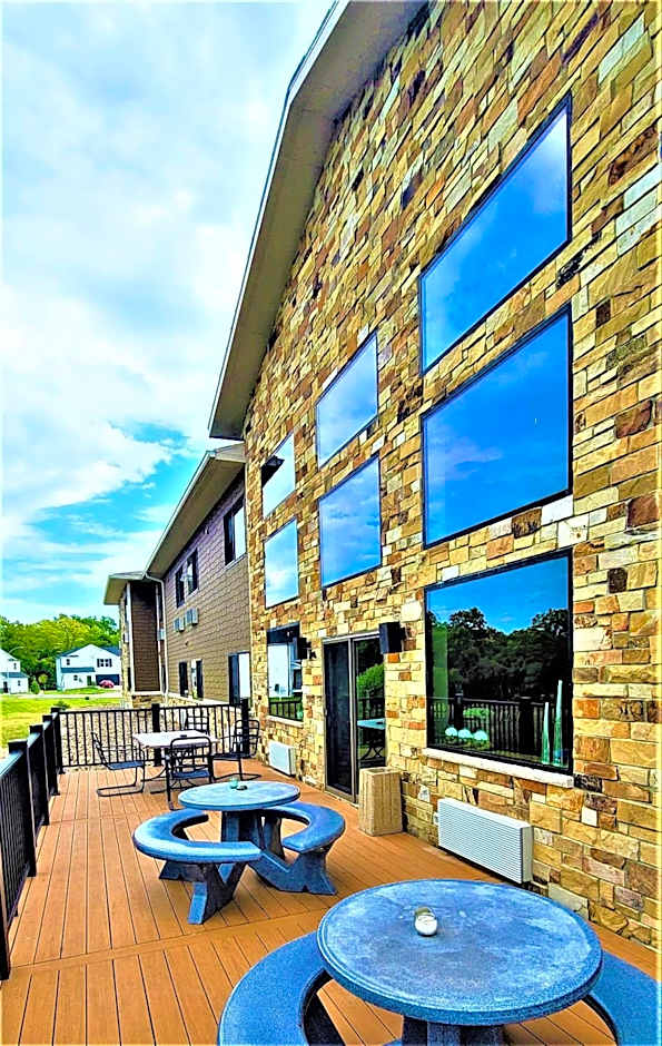 Qube Hotel - Polk City