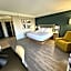 La Quinta Inn & Suites by Wyndham Dallas Arlington South