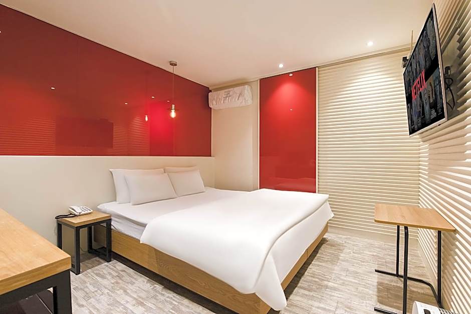 Celint Hotel
