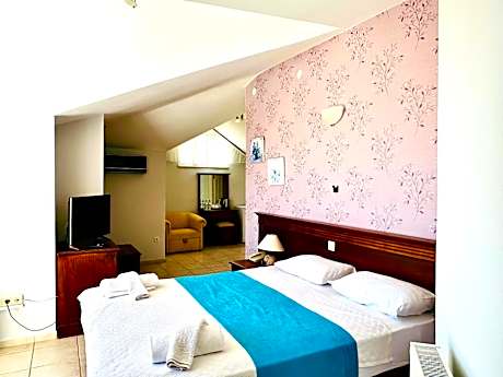 Deluxe Double Room with Sea View