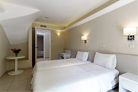 Family Suite Split Level with Street View