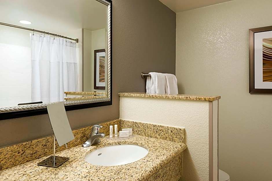 Courtyard by Marriott Fort Myers at I-75 and Gulf Coast Town Center