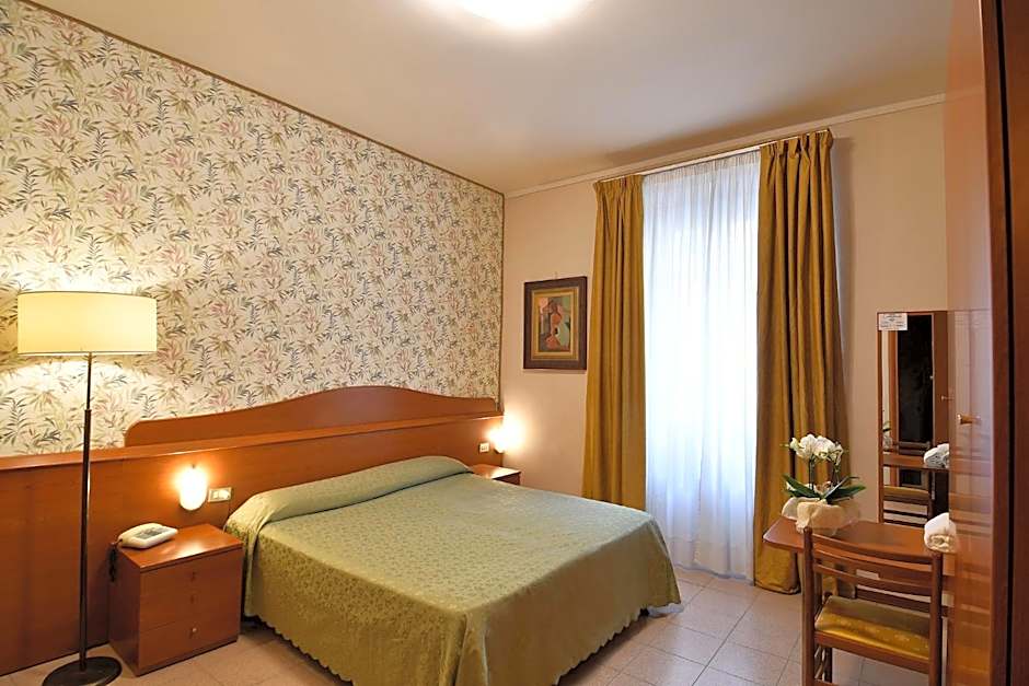 Hotel Innocenti