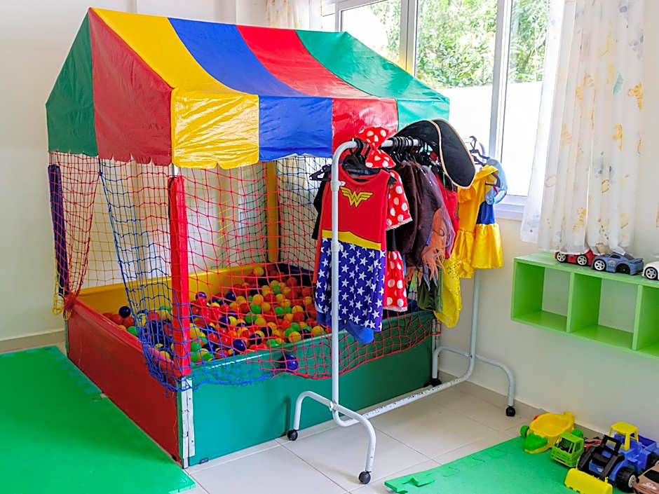 Apto Praia Grande (250m) - Condomínio Jequitibá PISCINA AQUECIDA SALÃO DE JOGOS