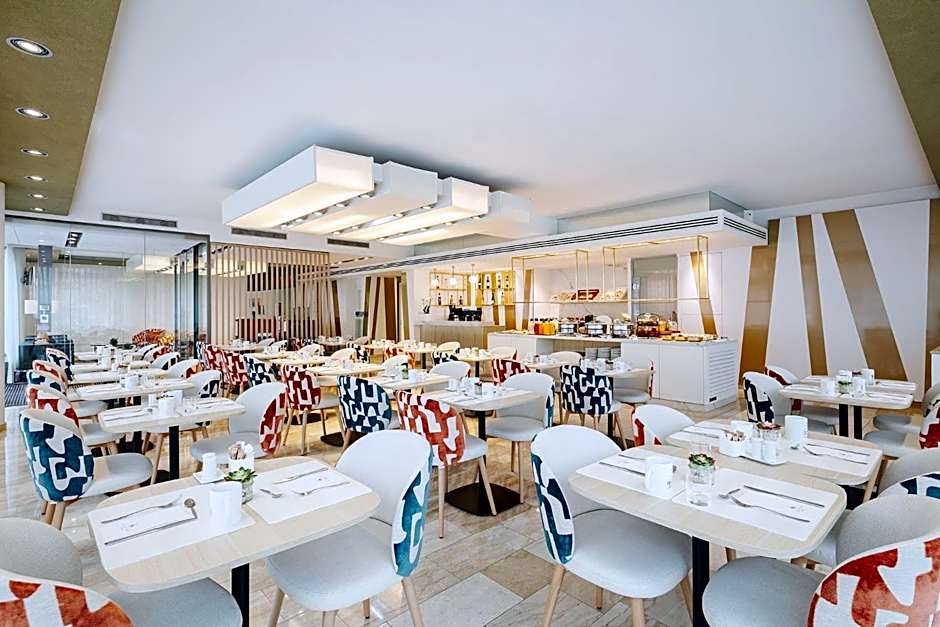 Eurostars Embassy