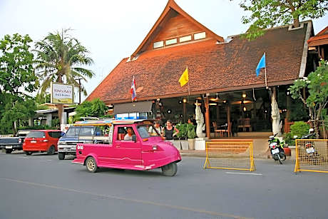 Tony's Place Ayutthaya