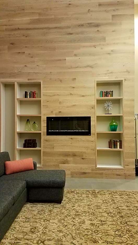 Country Inn & Suites by Radisson, Green Bay East, WI