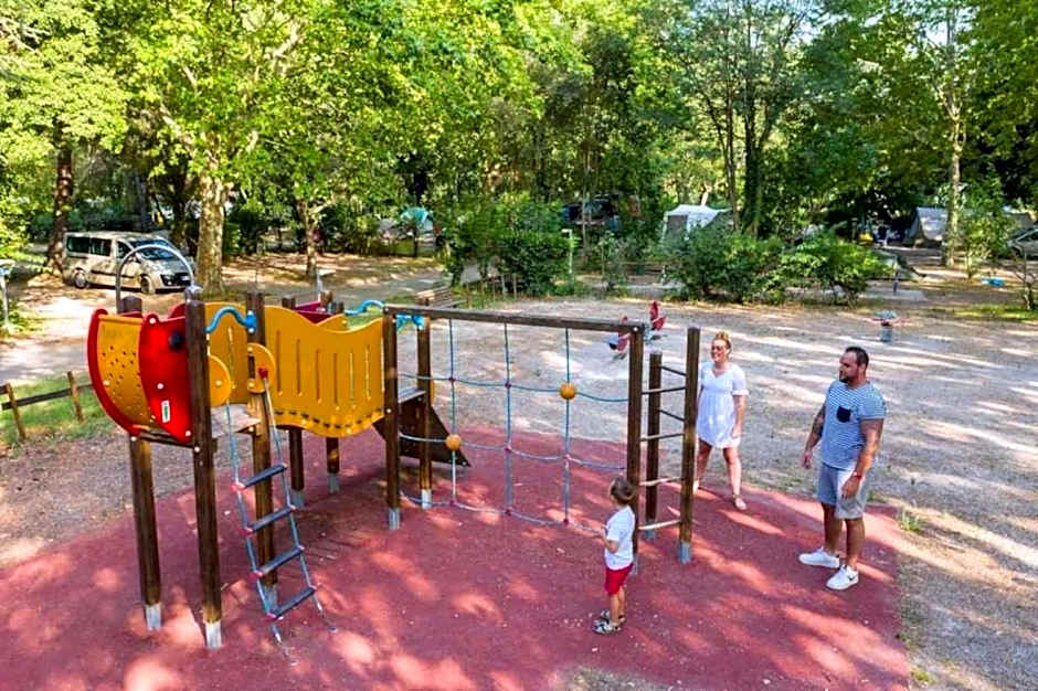 Camping 4 étoiles - Piscine - ef00ai