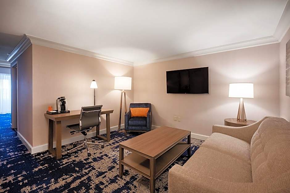 Crowne Plaza Albany - The Desmond Hotel By IHG