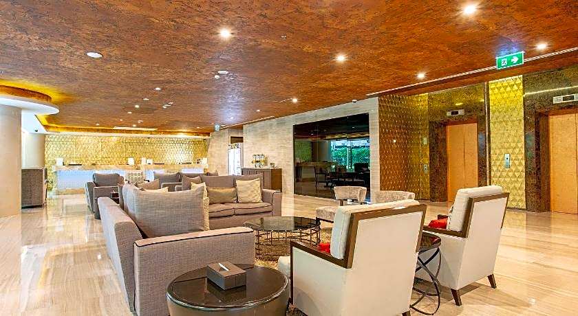 Graceland Bangkok By Grace Hotel