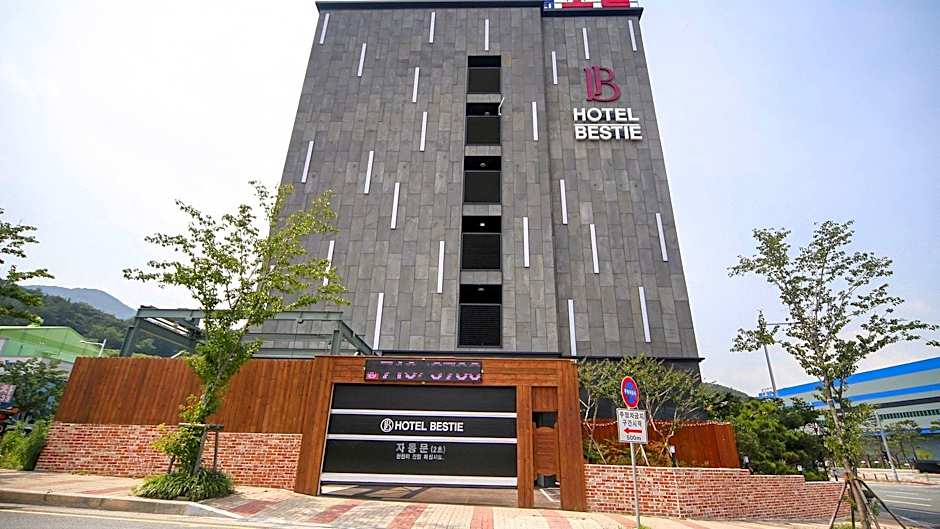 Bestie Hotel