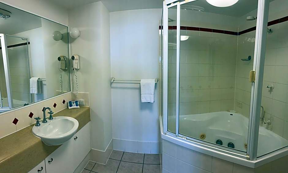 Kings Row Apartments