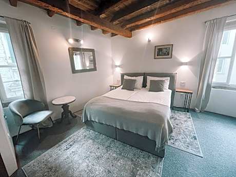 Double Room - Cronche Street - Annex Building