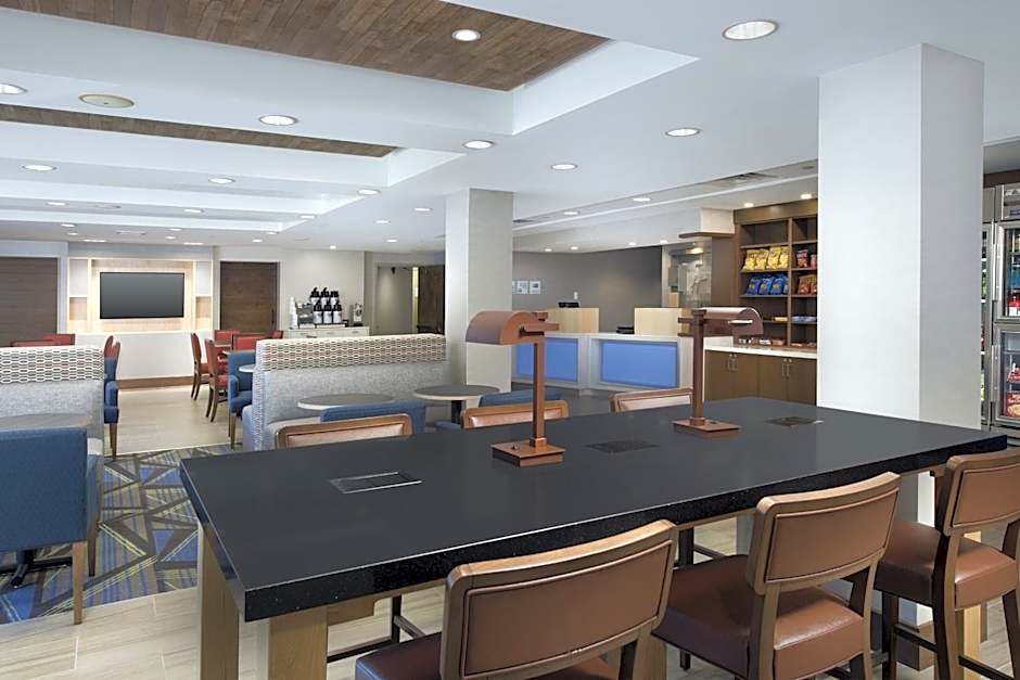 Holiday Inn Express Andover North - Lawrence By IHG