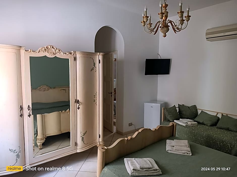 Almaran B&B Trapani port & city