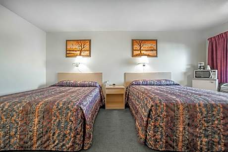 2 Queen Beds - Smoking