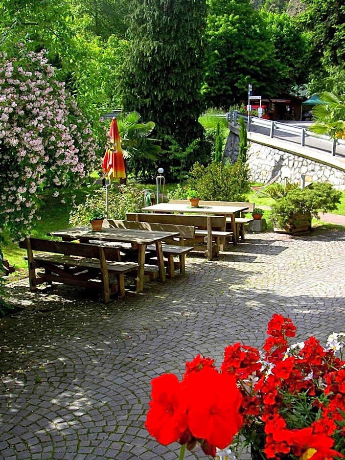 Tannerhof Bed & Breakfast