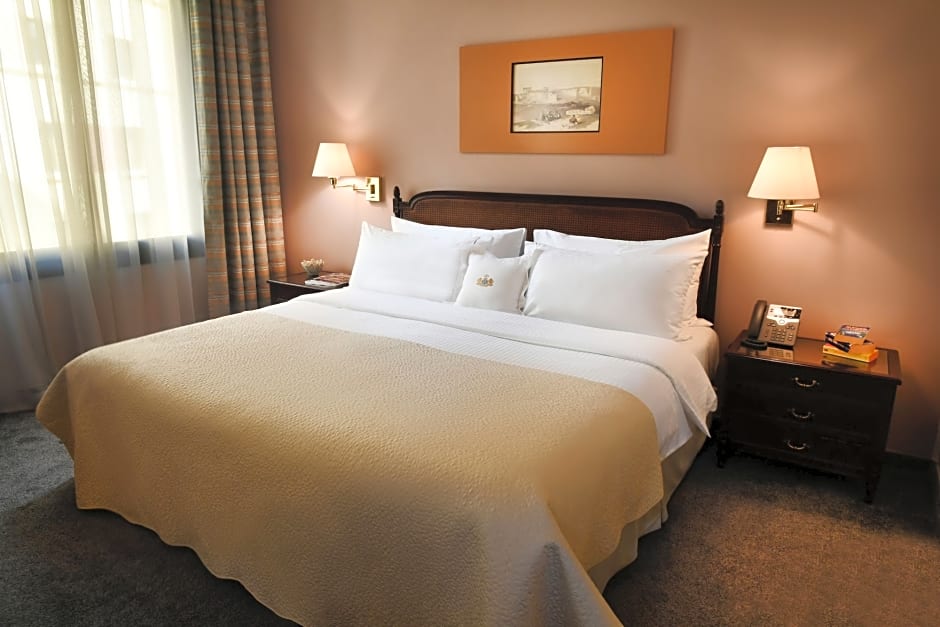 Le Bristol Hotel