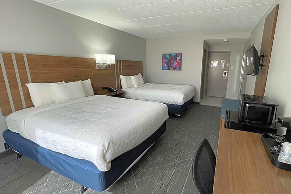 Days Inn & Suites by Wyndham Springfield OH