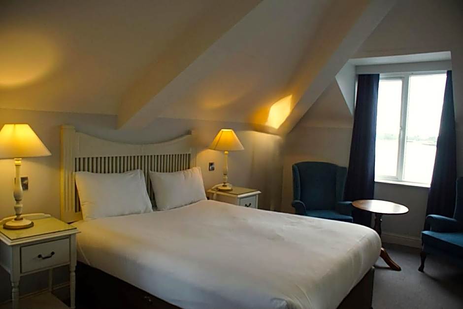 Photo 1 of 2 of Double Room