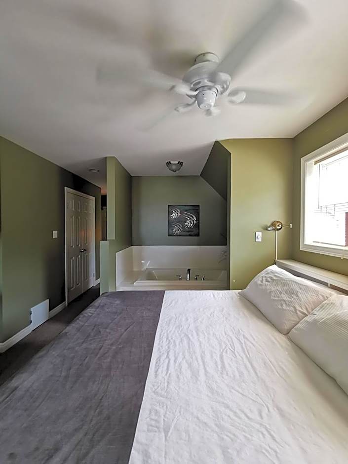 Inn on the Harbour and Telegraph House