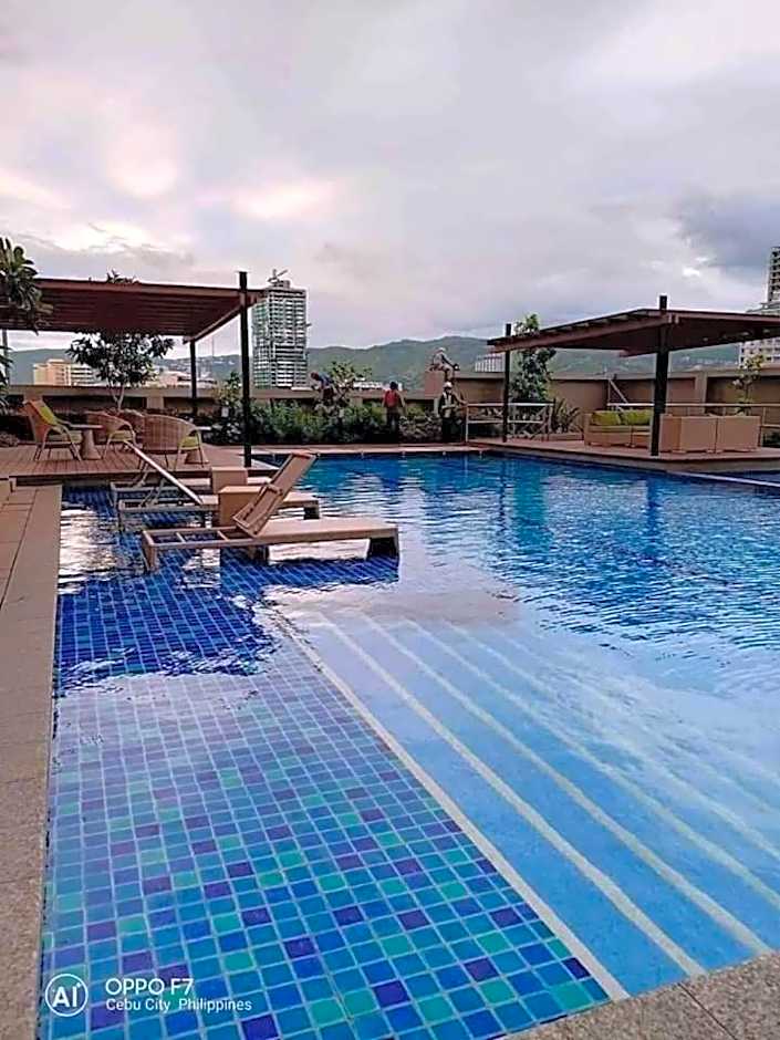 HORIZON 101 A6 beside Mango bar,Robinson mall,free pool,wifi,kitchen