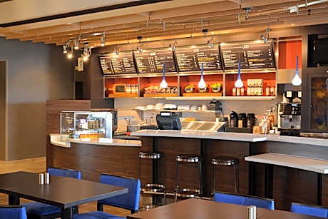 Courtyard by Marriott Youngstown Canfield