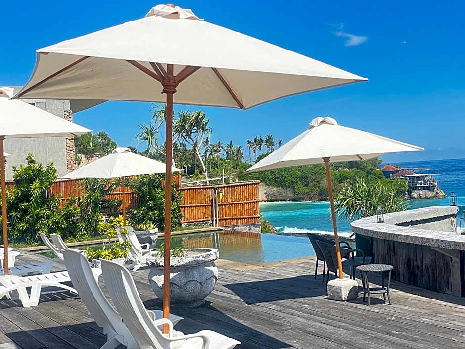 The Palms Ceningan Hotel