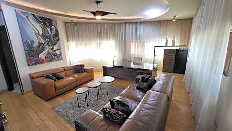 Penthouse Suite