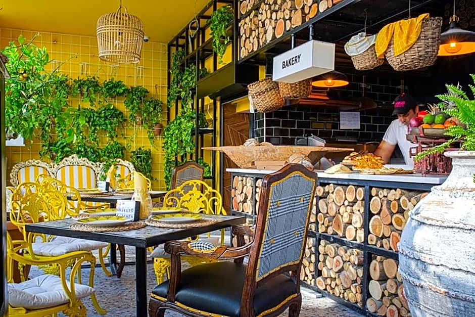 Anjeliq Downtown Boutique Hotel