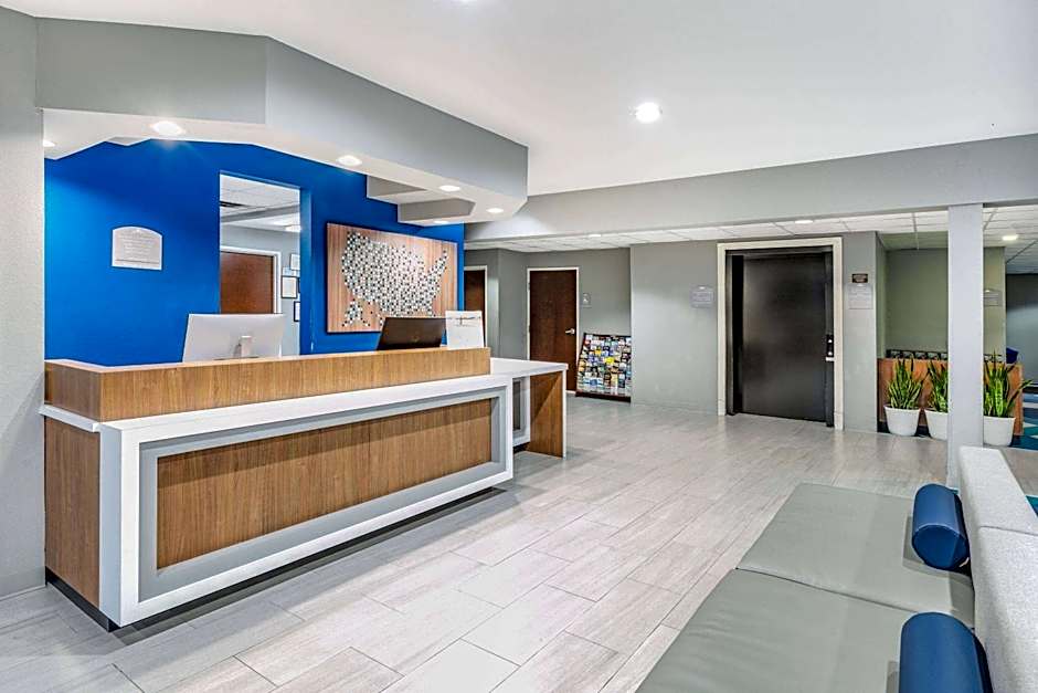 Microtel Inn and Suites by Wyndham Austin Airport