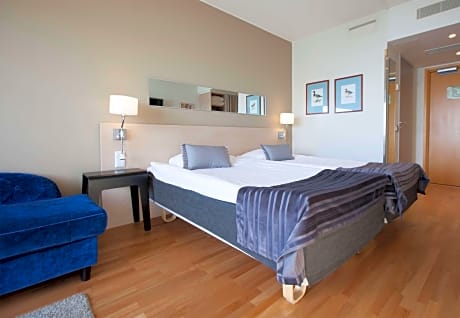 Standard Family Four