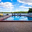 Captain's Table Hotel by Everglades Adventures
