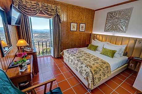 Superior Double Room with Mountain View