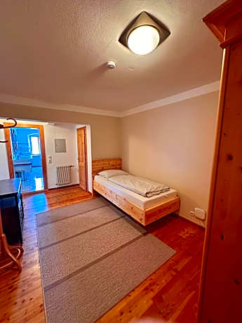 Family Room with Garden View