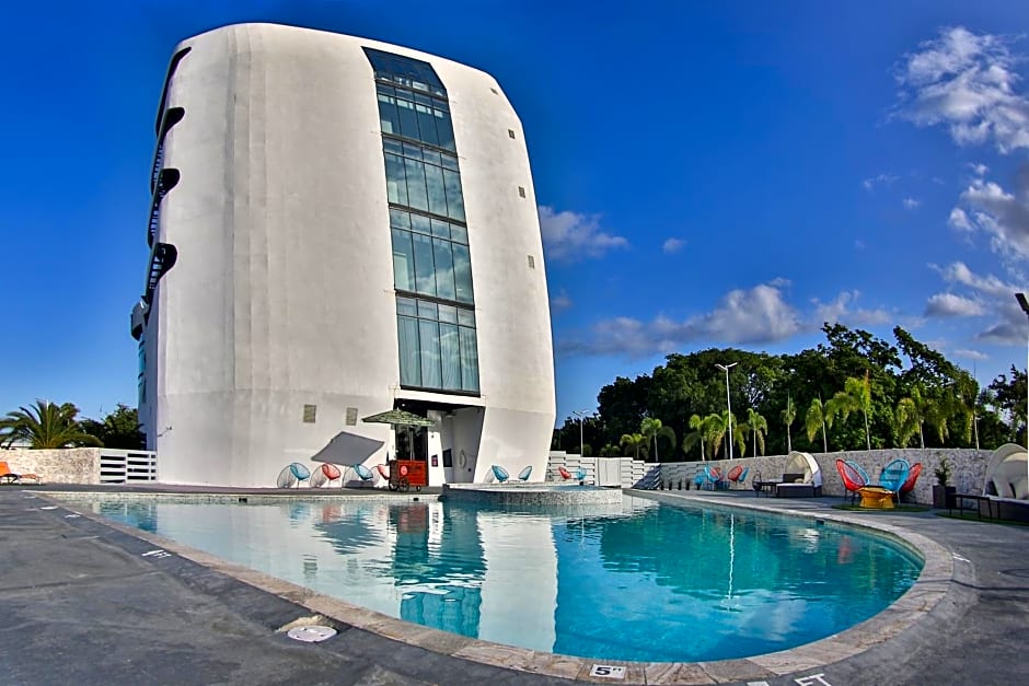 Aloft Ponce