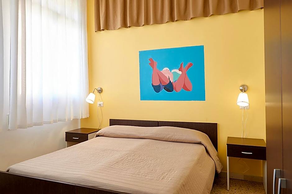 Soleē, Family Holidays & Hostelling