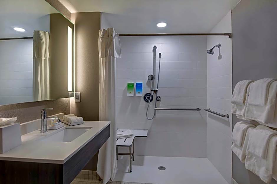 Home2 Suites By Hilton Ormond Beach Oceanfront, FL