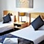 Meadowbrook Hotel