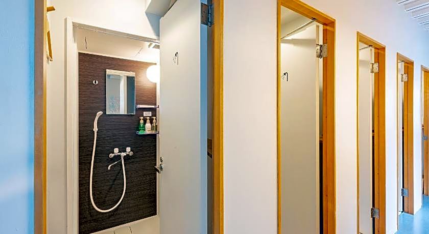 plat hostel keikyu asakusa station